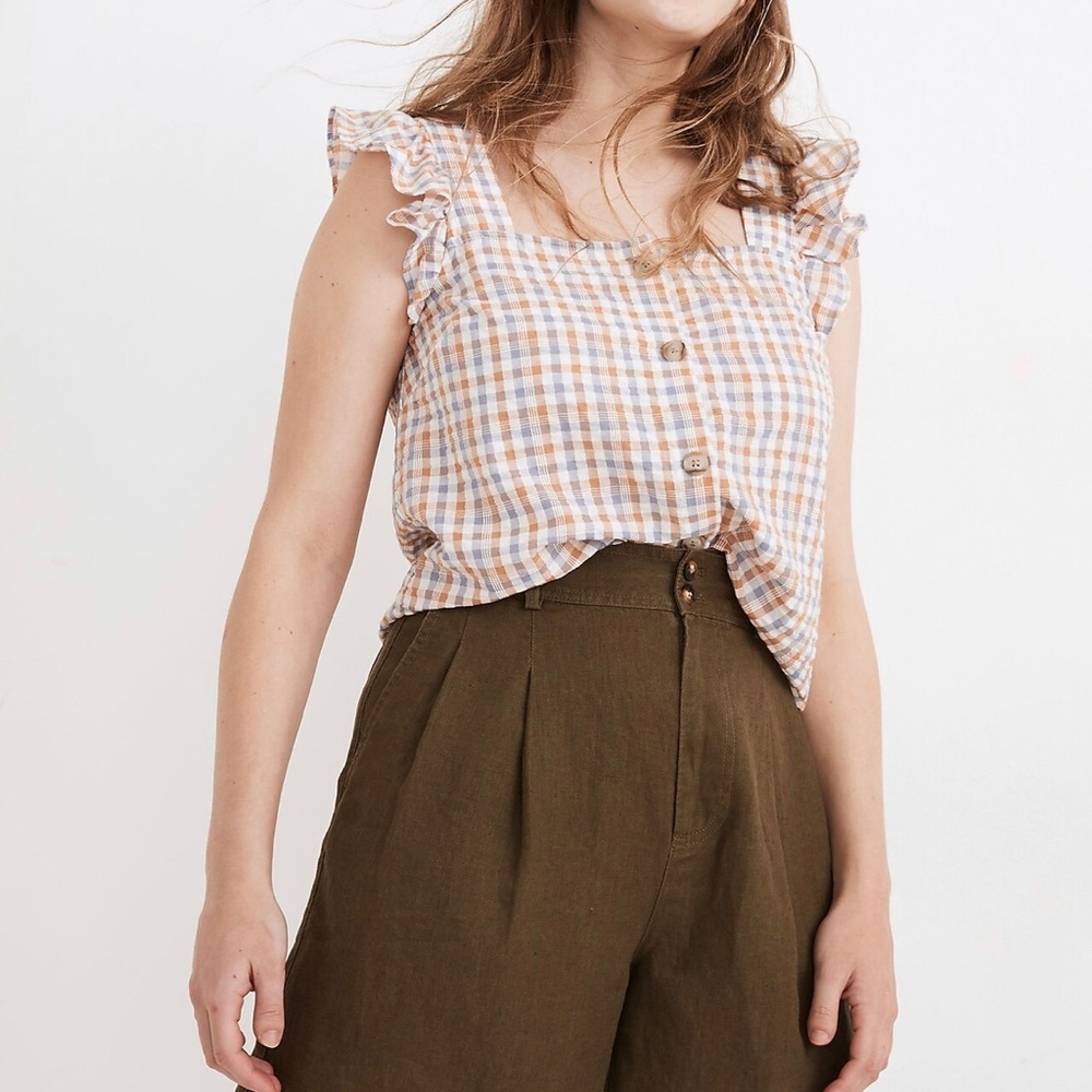 Madewell Gingham Seersucker Ruffle-Strap Button-Up Tank Top in size medium. EUC